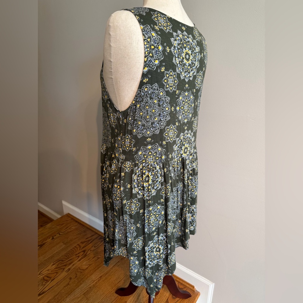 Torrid Olive Green Supersoft Mandala Babydoll Top - Torrid Size 3 (22-24, 3X) - Picture 10 of 16